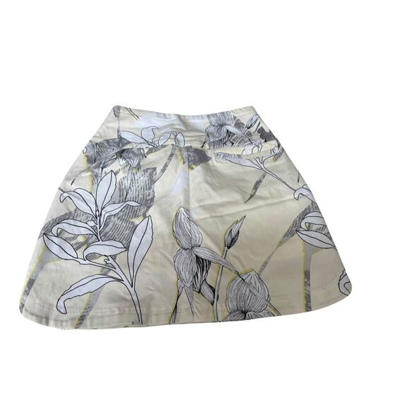 Lady Hagen Women’s Linear Botanical Cream 17” Tummy Control Skort Size XS - Picture 4 of 6
